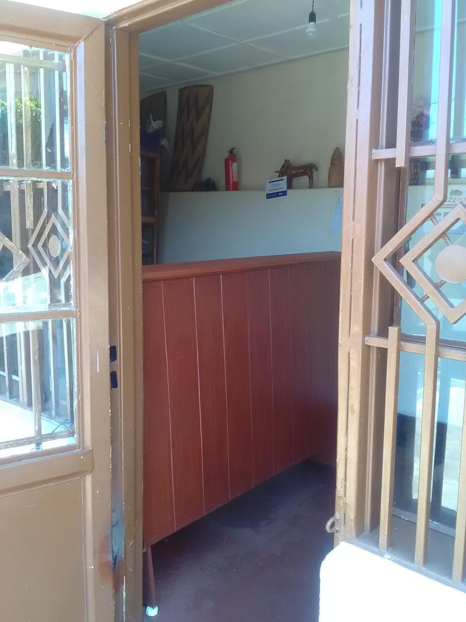 Gloria Motel Cyangugu Εξωτερικό φωτογραφία